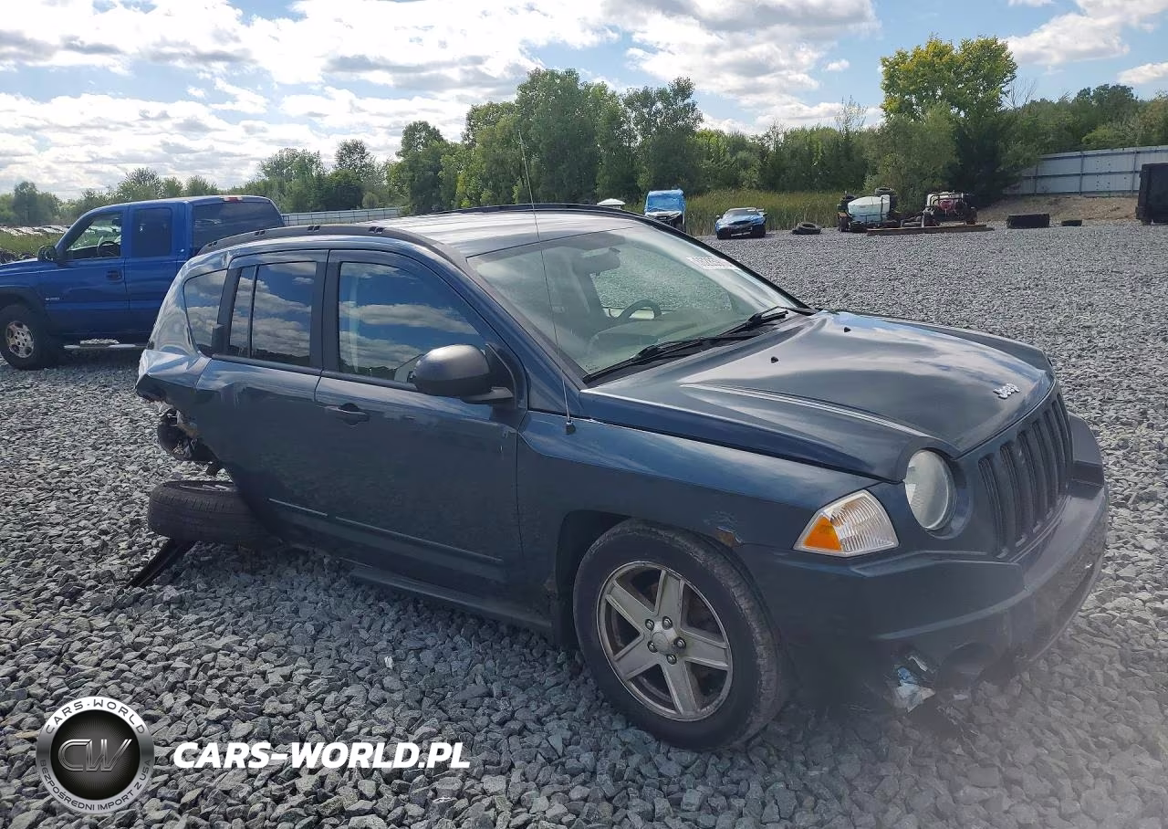 2008 Jeep Compass Sport VIN:1J8FT47038D684019 - 4
