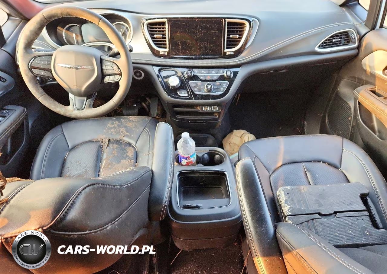 2024 Chrysler Pacifica Hybrid Select VIN:2C4RC1S71RR158428 - 8