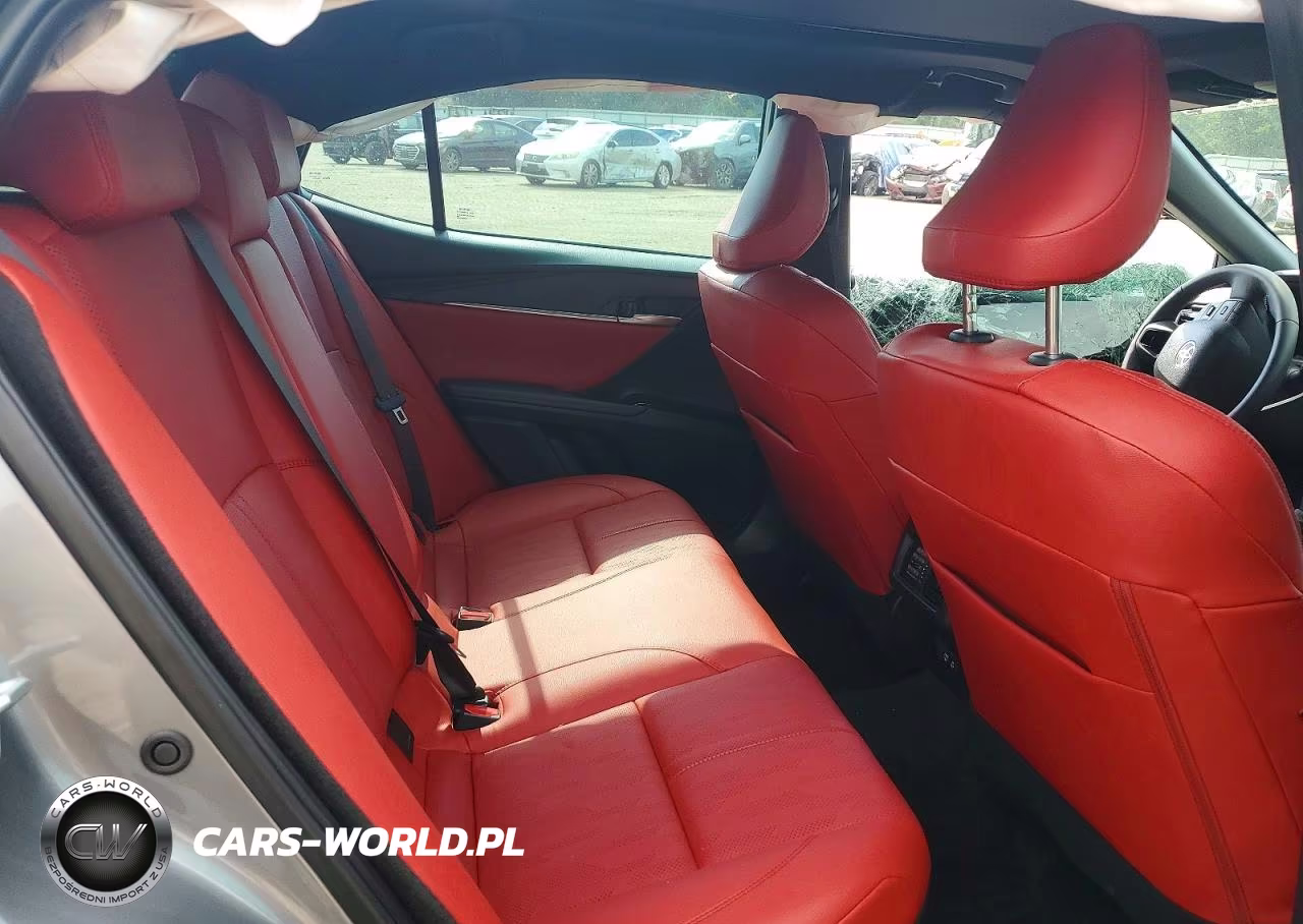 2025 Toyota Camry Xse VIN:4T1DBADK3SU504613 - 10