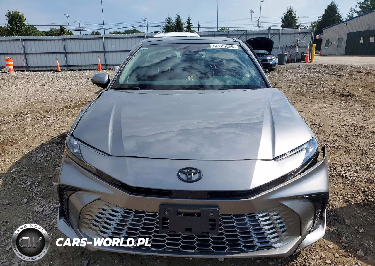 2025 Toyota Camry Xse VIN:4T1DBADK3SU504613 - 5