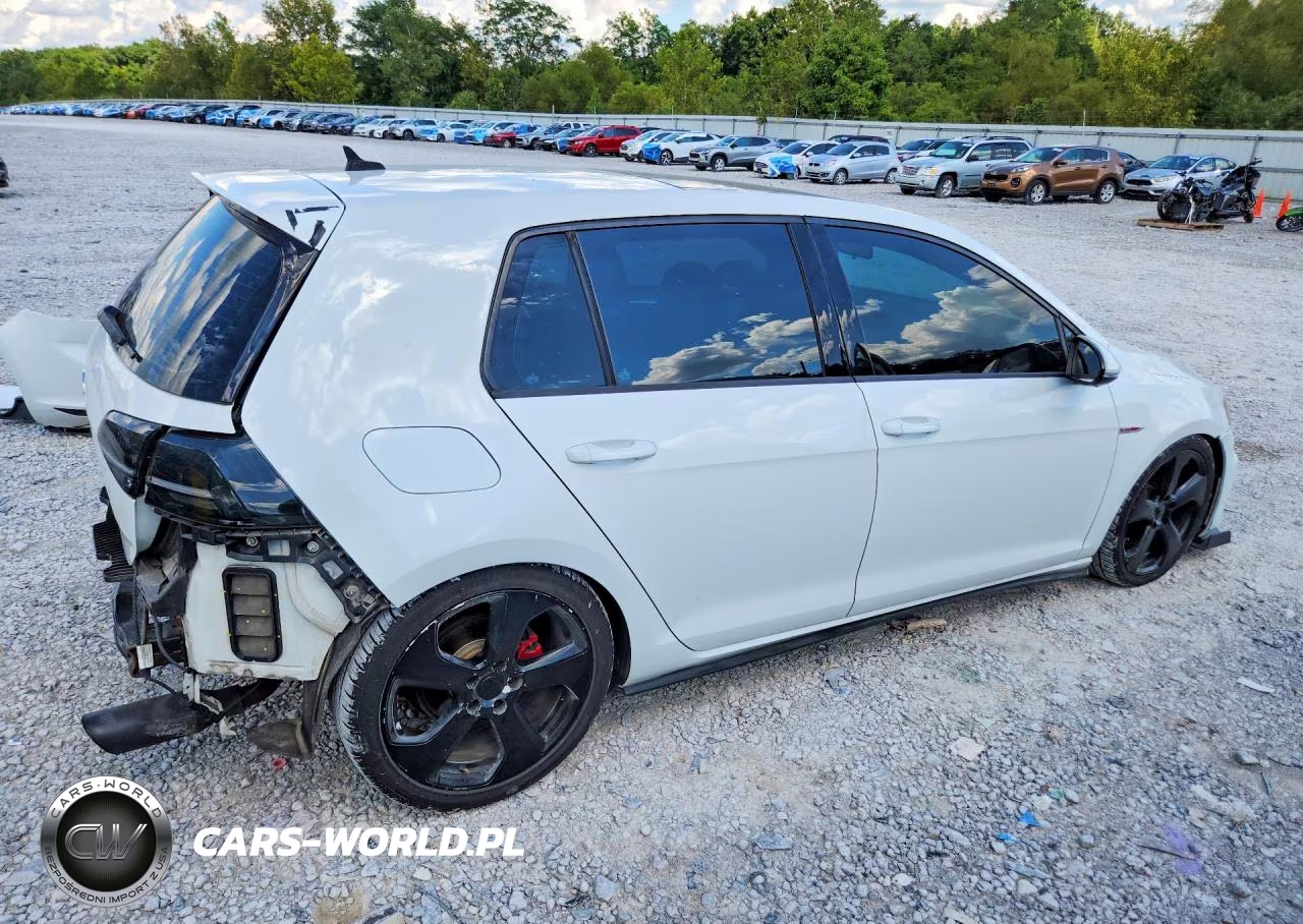 2015 Volkswagen Gti VIN:3VW4T7AU1FM003611 - 3