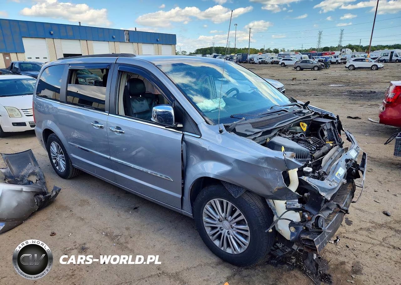 2014 Chrysler Town & Country Touring L VIN:2C4RC1CG1ER251748 - 4