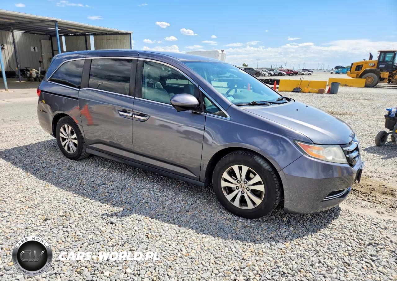 2016 Honda Odyssey Se VIN:5FNRL5H3XGB108955 - 4