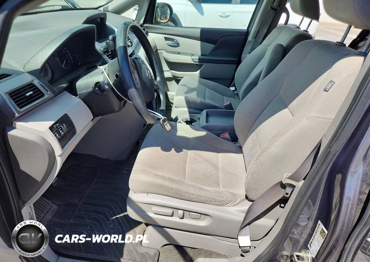 2016 Honda Odyssey Se VIN:5FNRL5H3XGB108955 - 7