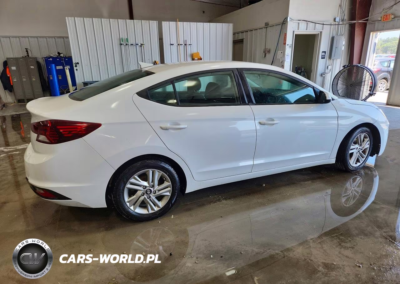 2020 Hyundai Elantra Sel VIN:5NPD84LFXLH598591 - 3