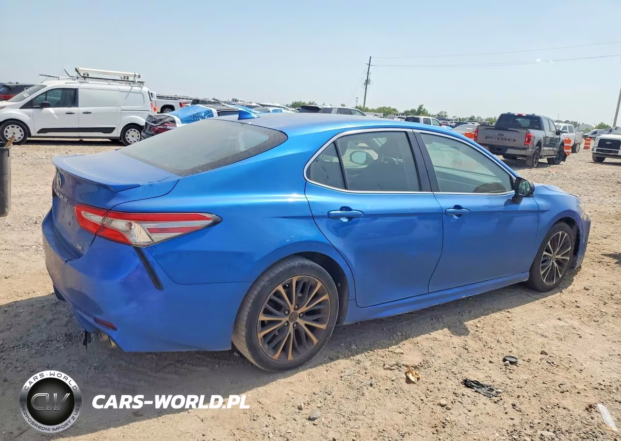 2019 Toyota Camry Se VIN:4T1B11HK7KU256757 - 3