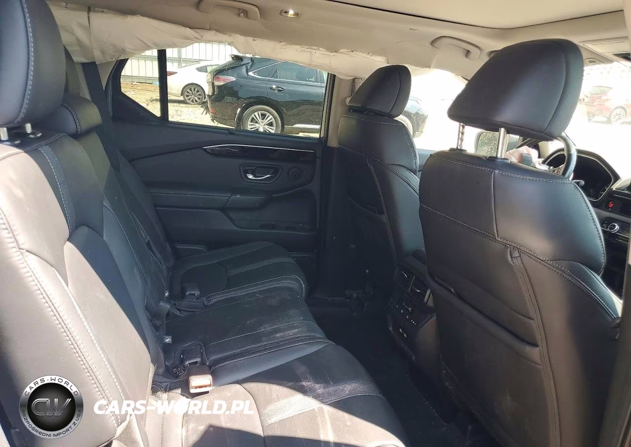 2023 Honda Pilot Touring VIN:5FNYG1H73PB030336 - 11