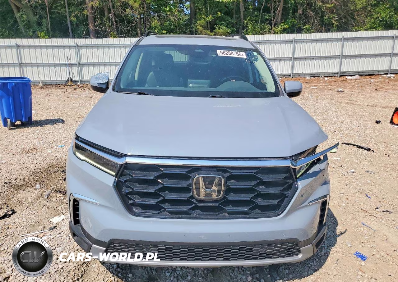 2023 Honda Pilot Touring VIN:5FNYG1H73PB030336 - 5