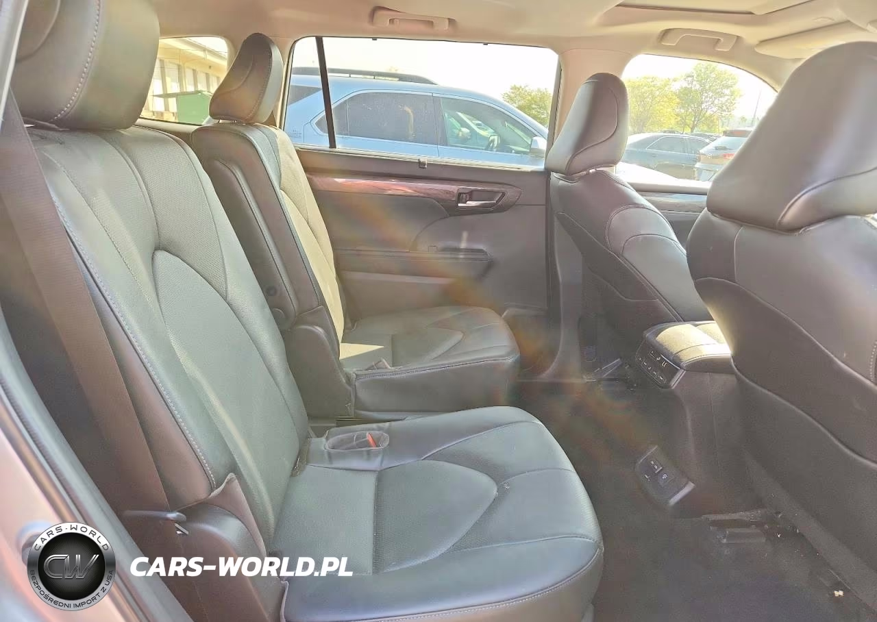 2023 Toyota Highlander Limited VIN:5TDKDRBH3PS018150 - 11