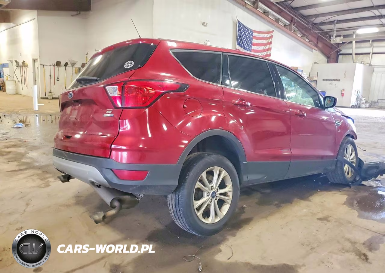 2019 Ford Escape Se VIN:1FMCU9GD5KUA33839 - 3