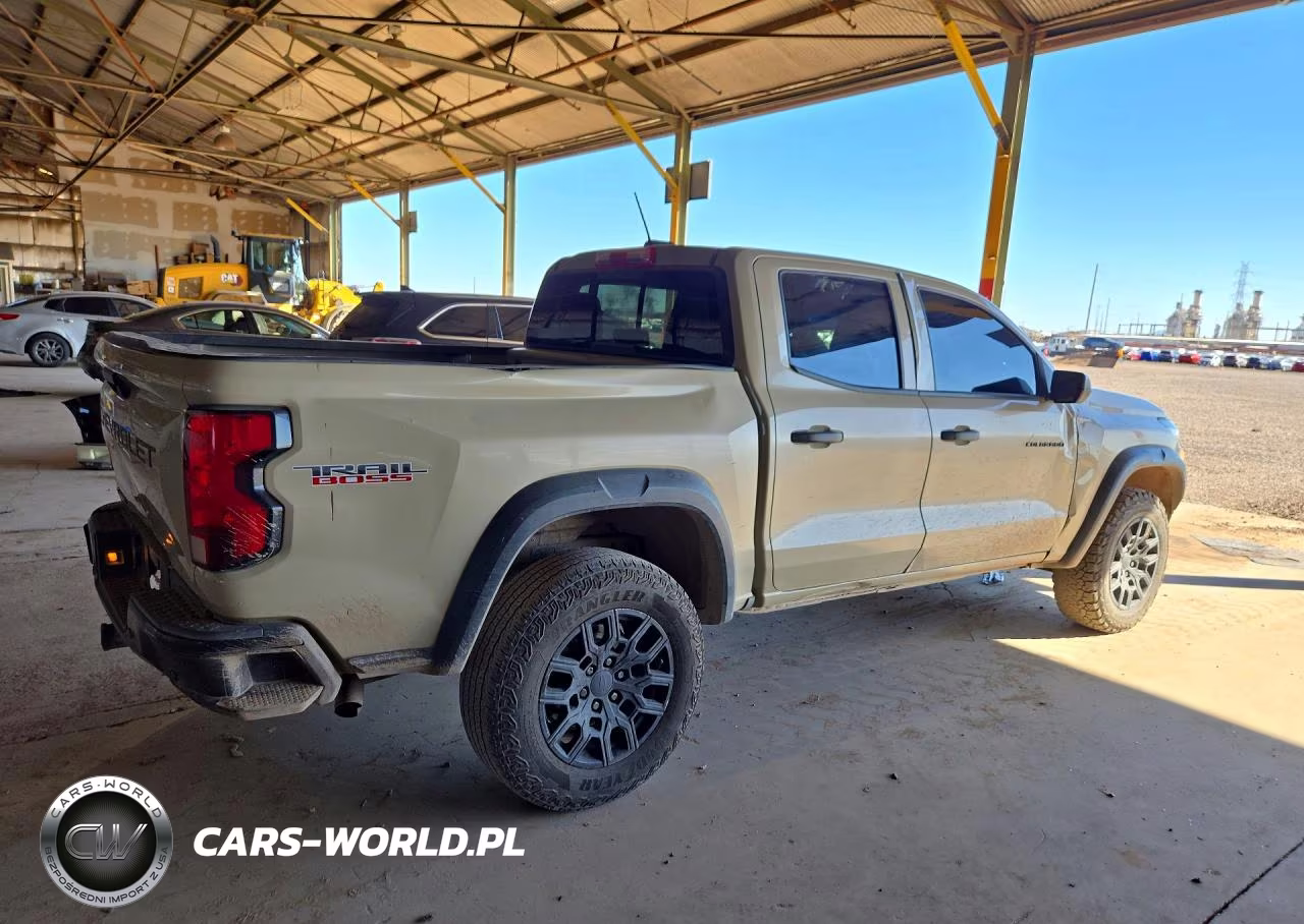 2024 Chevrolet Colorado 4Wd Trail Boss VIN:1GCPTEEK4R1141464 - 3