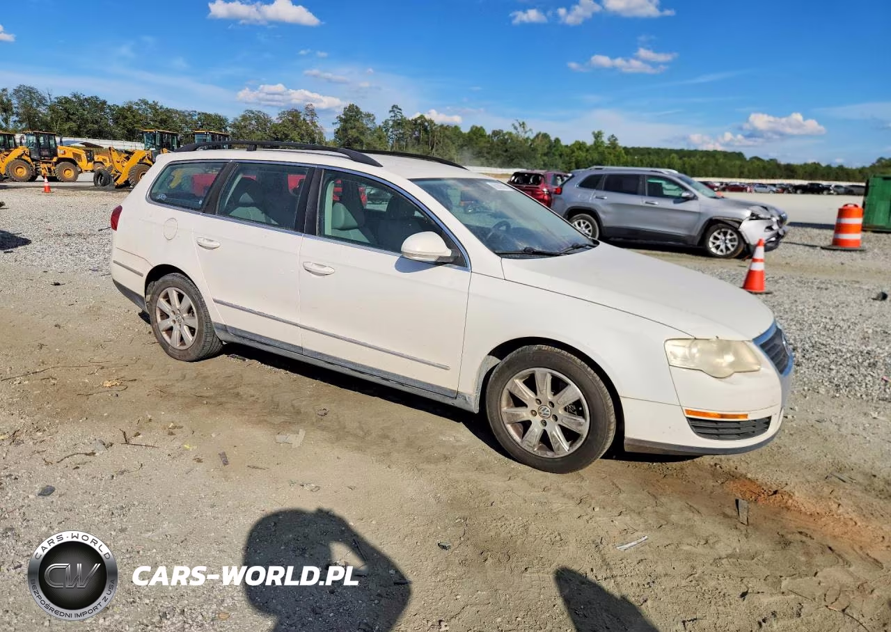 2008 Volkswagen Passat Wagon Turbo VIN:WVWXK73C58E076870 - 4