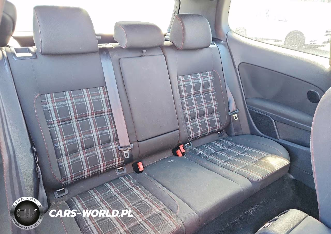 2011 Volkswagen Gti VIN:WVWEV7AJ1BW123300 - 10