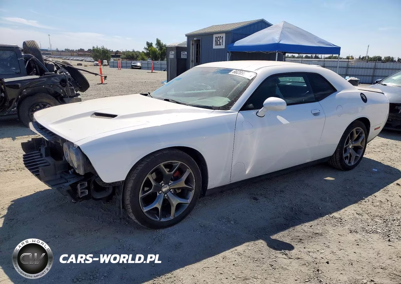 2015 Dodge Challenger Sxt – zdjęcie 1 z 13