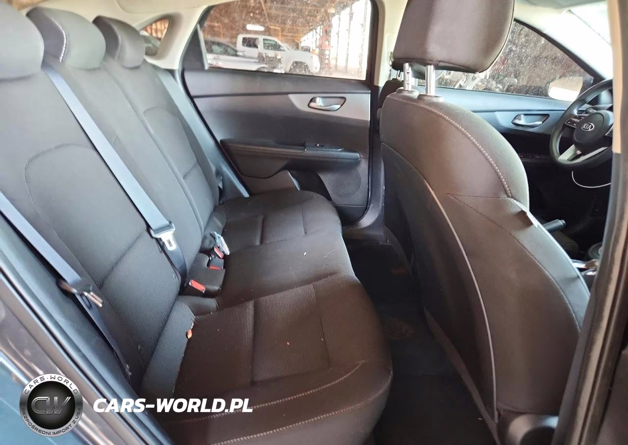 2021 Kia Forte Lxs VIN:3KPF24AD8ME310665 - 10