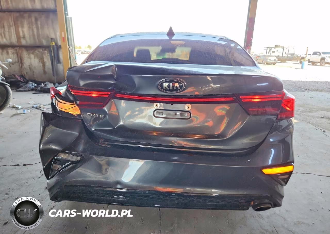 2021 Kia Forte Lxs VIN:3KPF24AD8ME310665 - 6