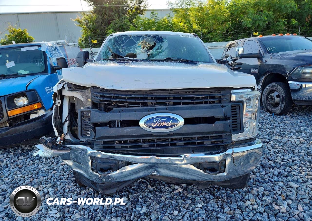 2018 Ford F250 Super Duty VIN:1FT7W2B60JEC09978 - 5