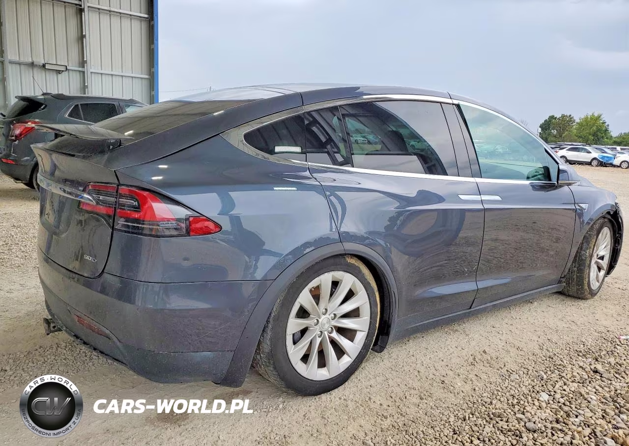 2016 Tesla Model X VIN:5YJXCAE25GF011951 - 3
