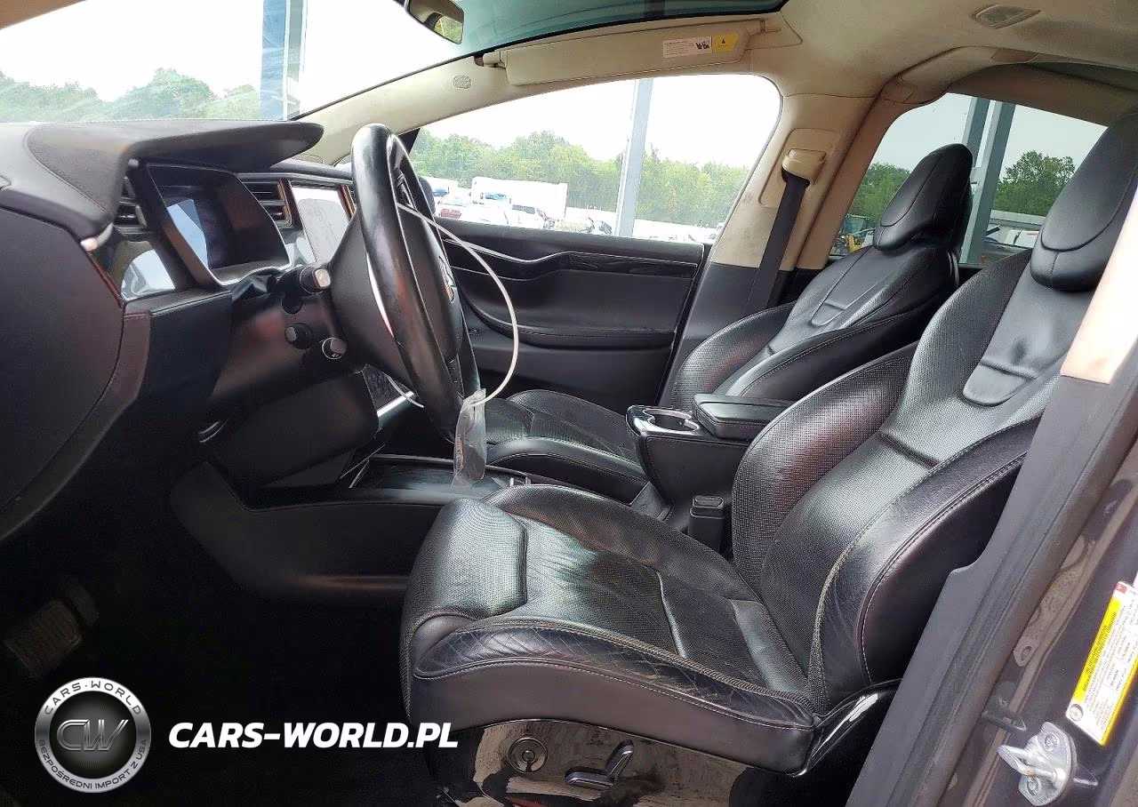 2016 Tesla Model X VIN:5YJXCAE25GF011951 - 7