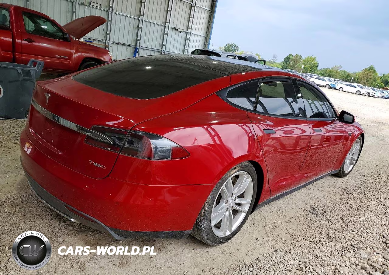 2014 Tesla Model S VIN:5YJSA1H23EFP65827 - 3