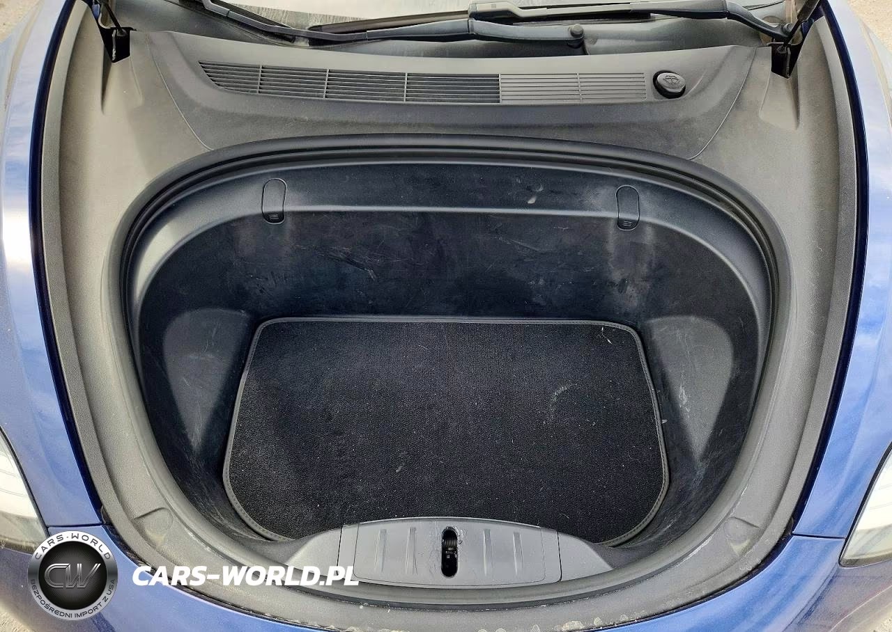 2018 Tesla Model 3 VIN:5YJ3E1EB8JF147734 - 11