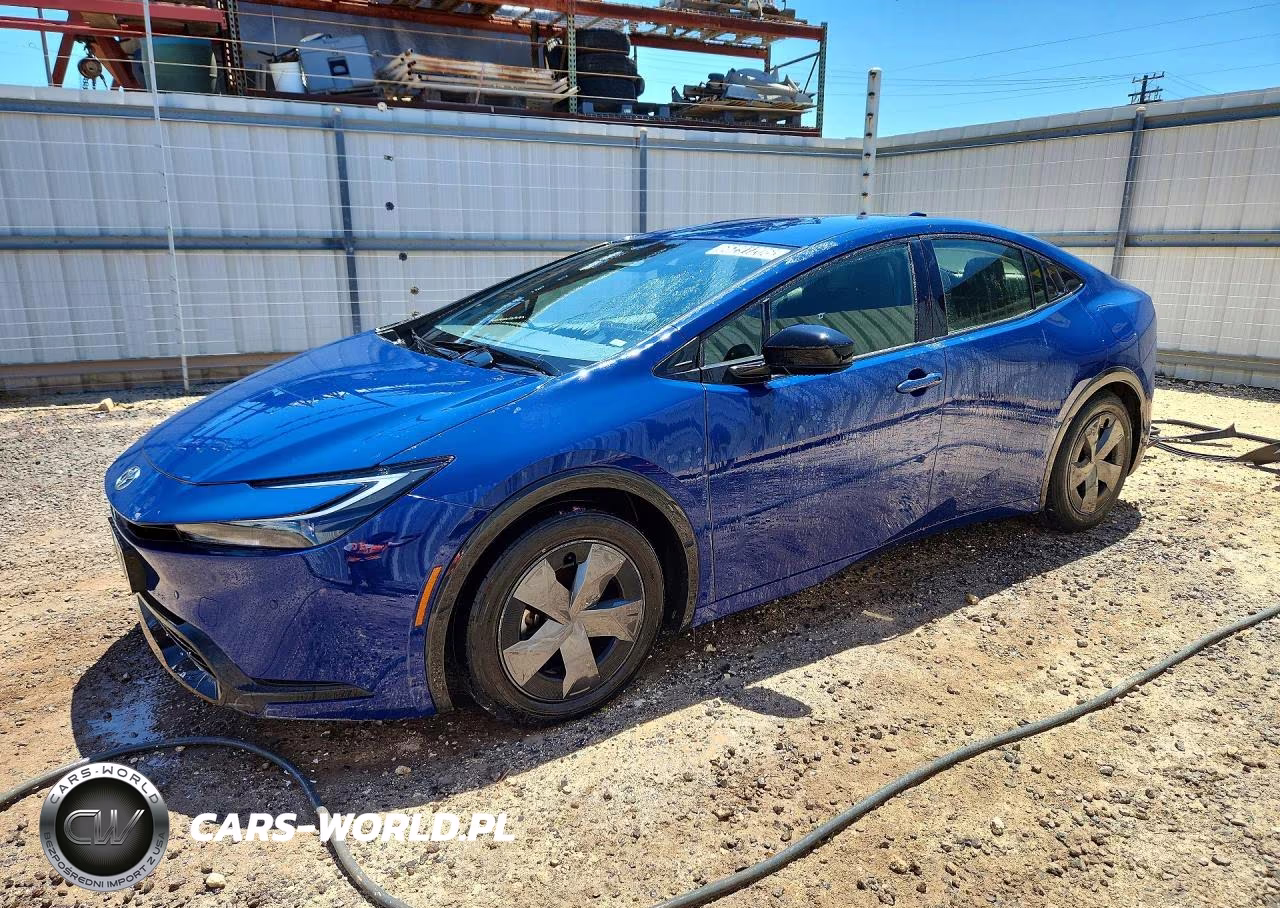 2024 Toyota Prius Le – zdjęcie 1 z 13