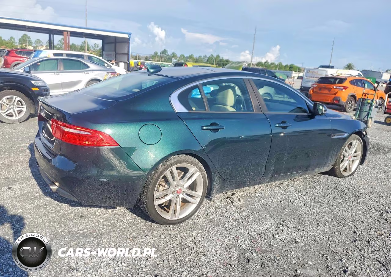 2017 Jaguar Xe Premium VIN:SAJAD4BV3HA972188 - 3