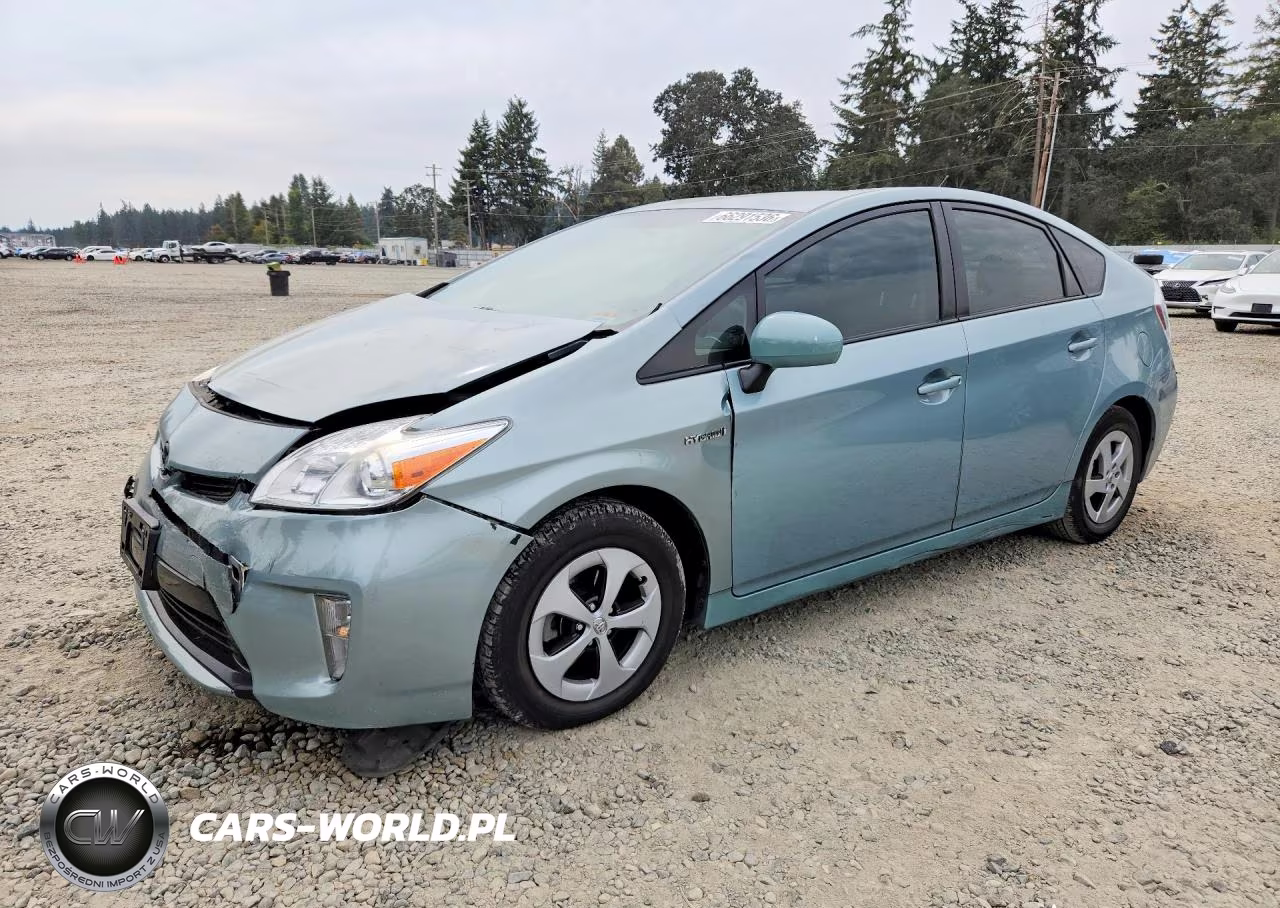 2015 Toyota Prius Three