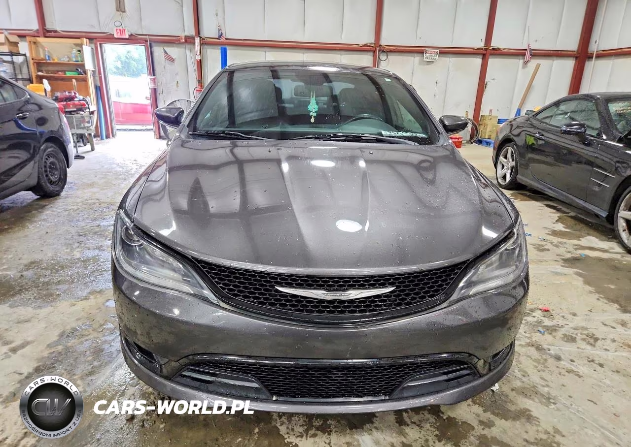 2015 Chrysler 200 S VIN:1C3CCCBG4FN677438 - 5
