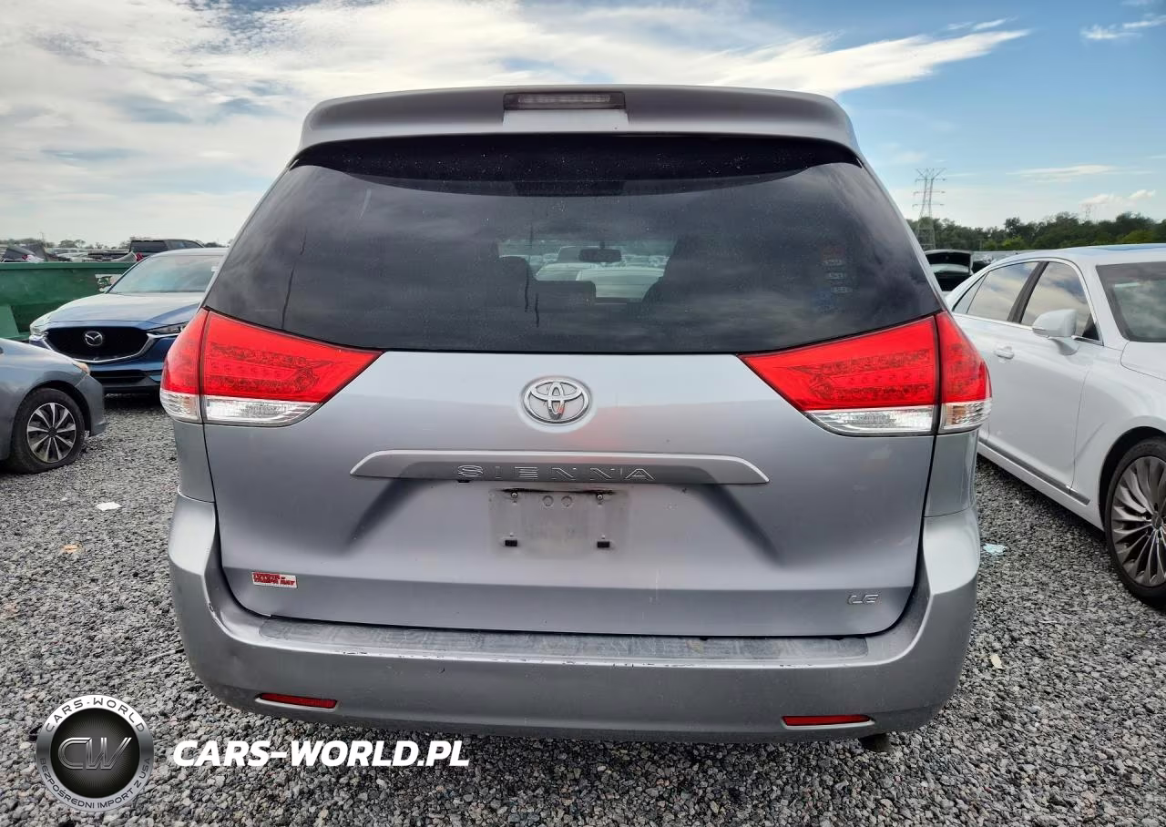 2012 Toyota Sienna Le VIN:5TDKK3DC4CS186460 - 6
