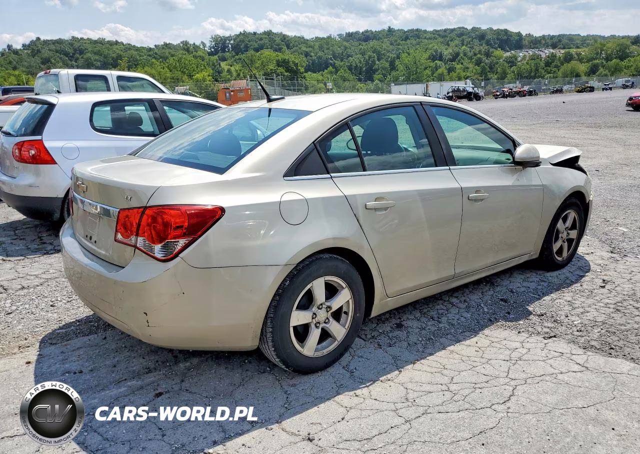 2013 Chevrolet Cruze Lt VIN:1G1PC5SB5D7111733 - 3