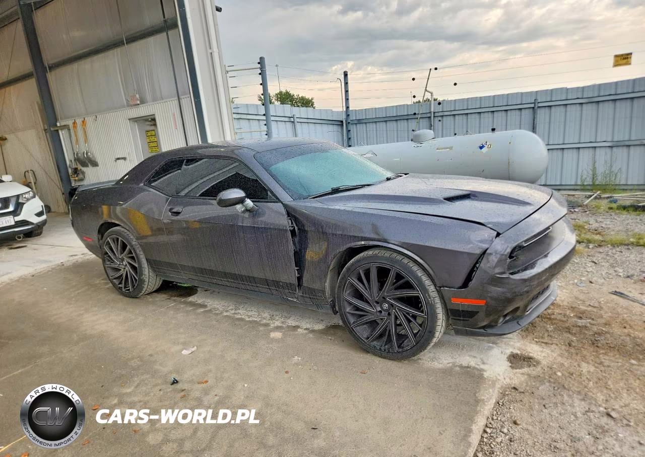 2017 Dodge Challenger Sxt VIN:2C3CDZAG5HH550730 - 4