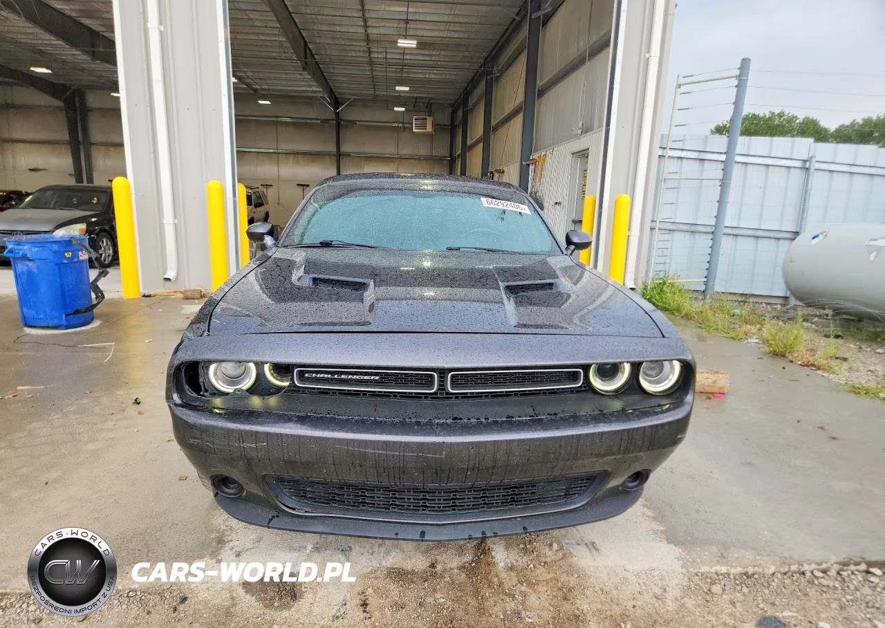 2017 Dodge Challenger Sxt VIN:2C3CDZAG5HH550730 - 5