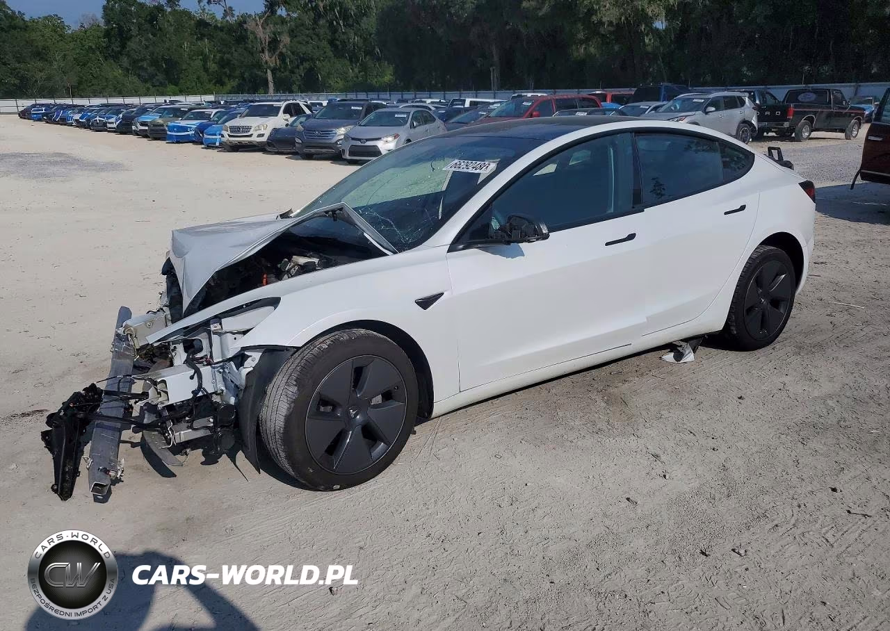 2023 Tesla Model 3 – zdjęcie 1 z 13