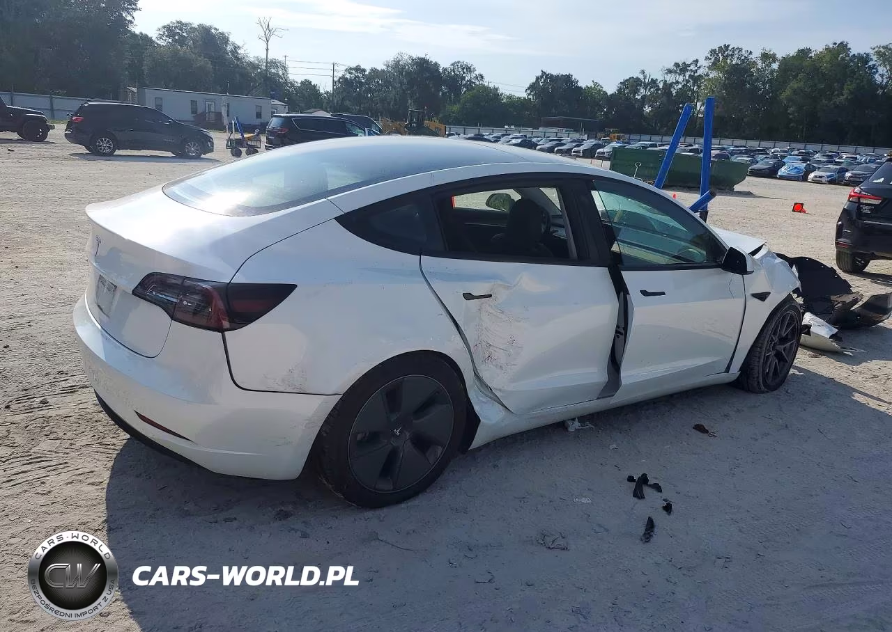 2023 Tesla Model 3 VIN:5YJ3E1EA7PF568957 - 3