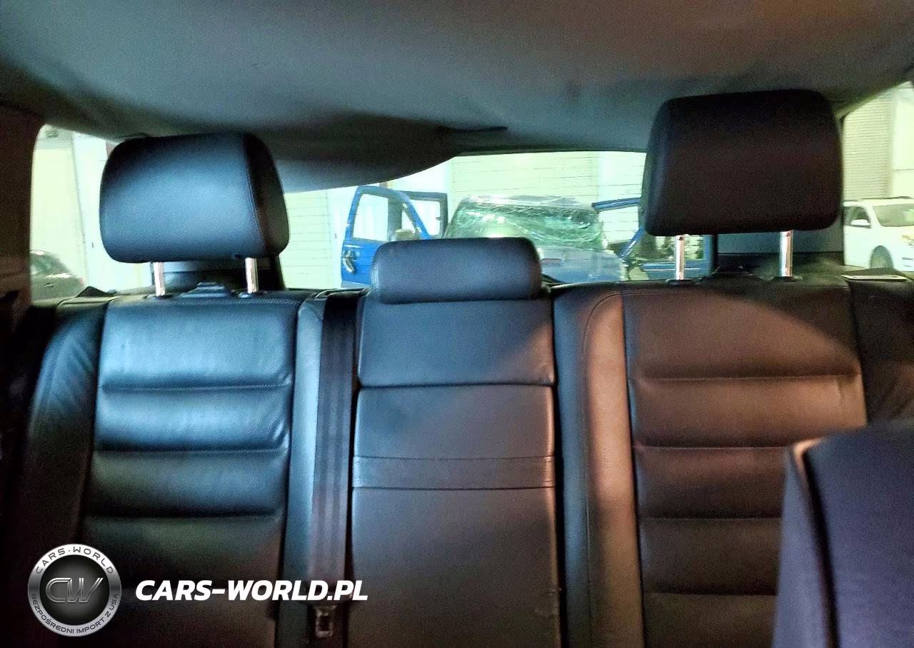 2007 Volkswagen Touareg V6 VIN:WVGZE77L57D023502 - 10