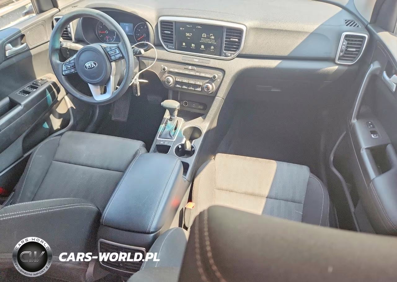 2020 Kia Sportage Lx VIN:KNDPM3AC3L7639806 - 8