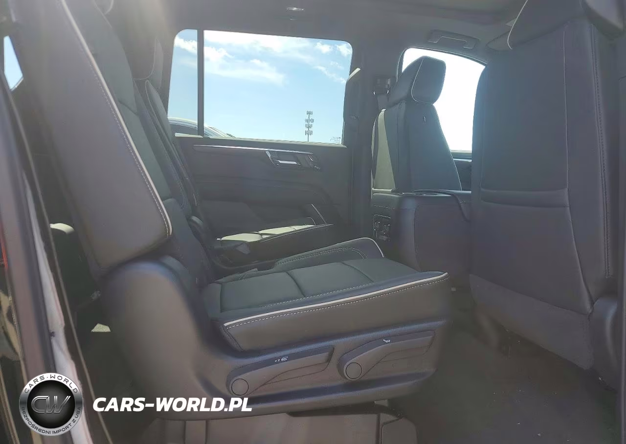 2026 Chevrolet Suburban K1500 Premier VIN:1GNS6FKD1TR384842 - 11