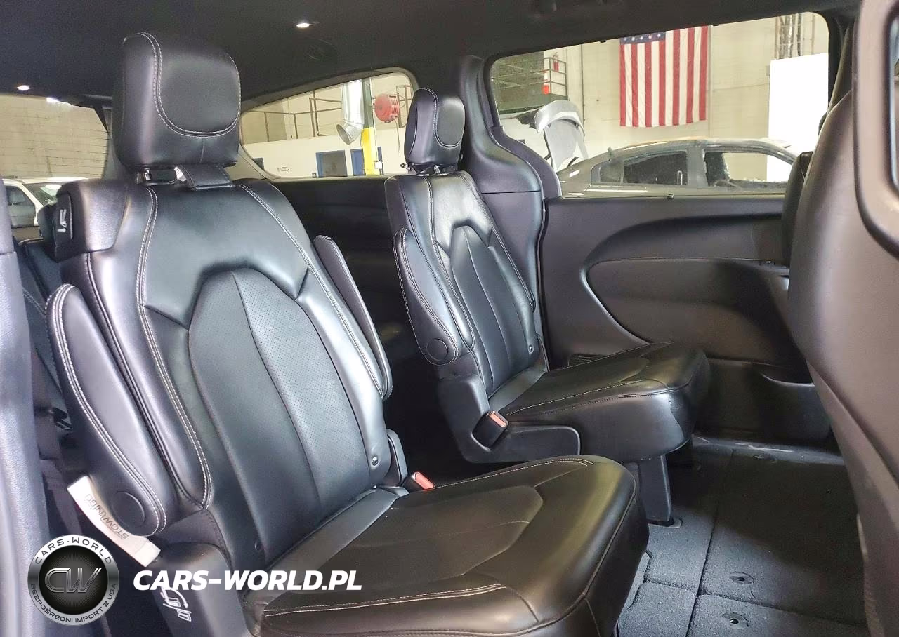 2025 Chrysler Pacifica Select VIN:2C4RC1BG6SR541786 - 11