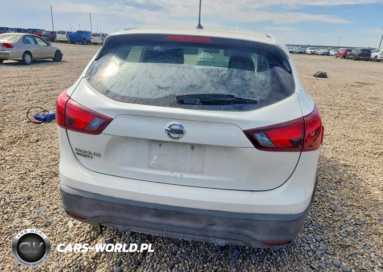 2018 Nissan Rogue Sport S VIN:JN1BJ1CP0JW155556 - 6