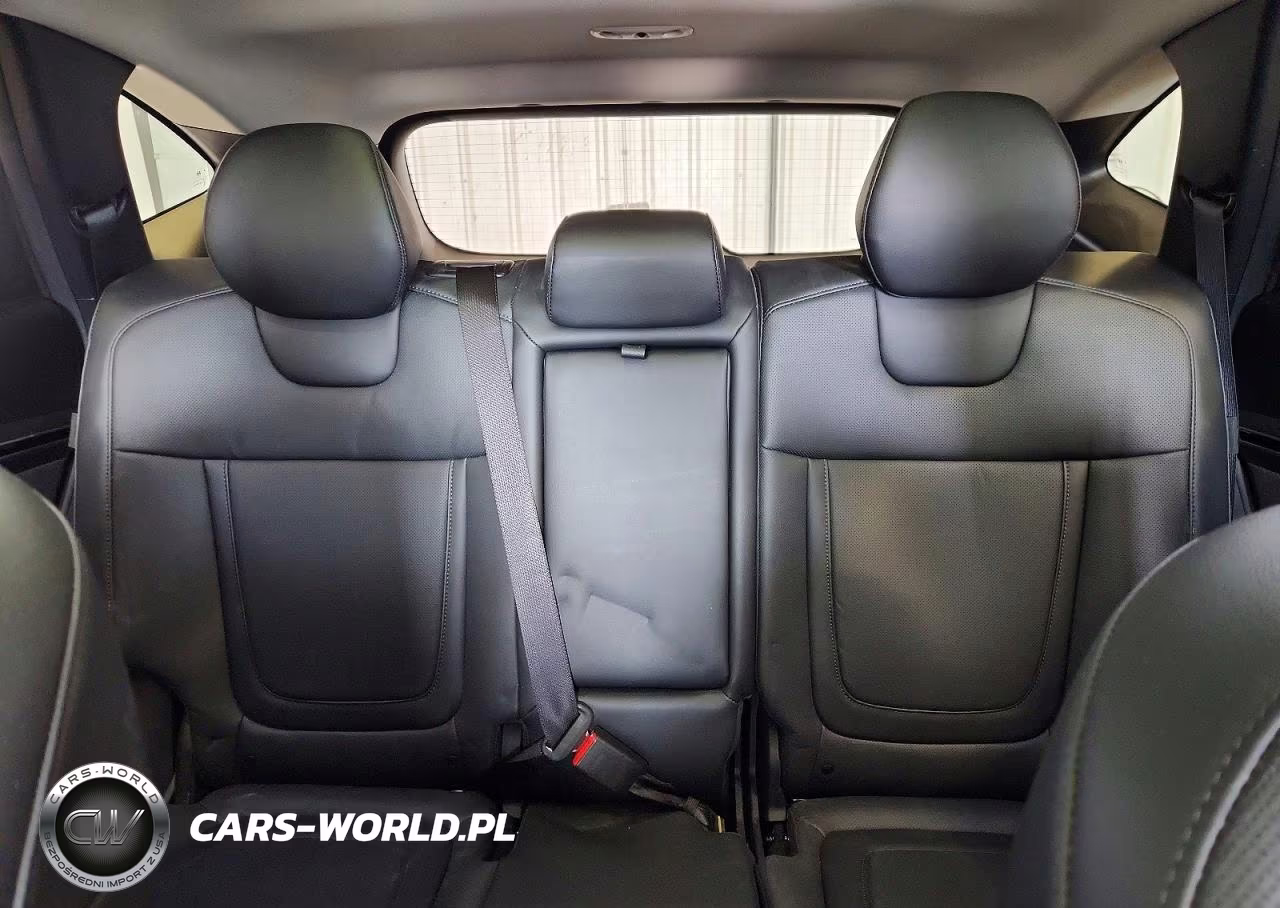 2024 Hyundai Tucson Limited VIN:5NMJECDE1RH377950 - 10
