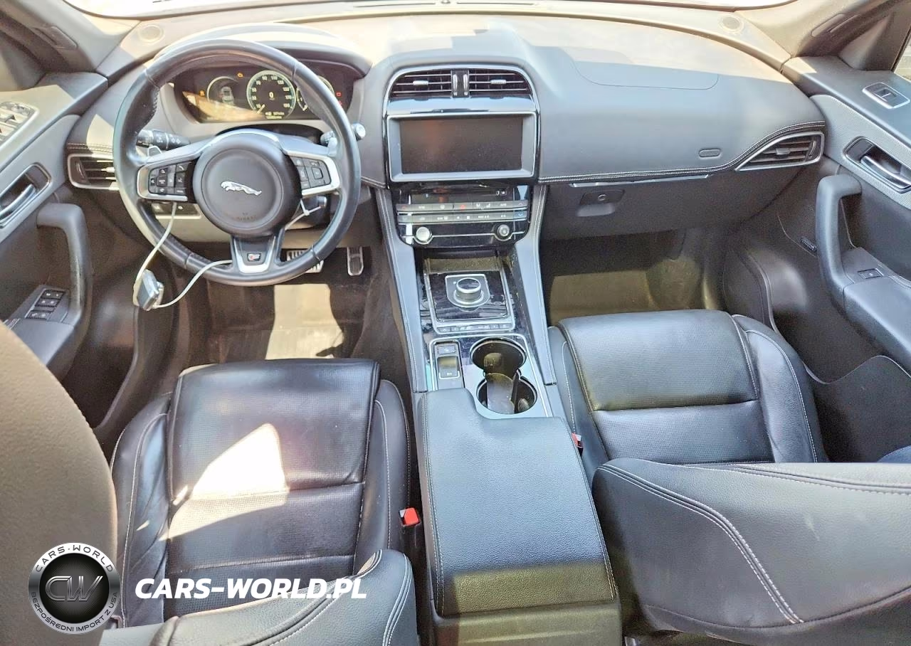 2017 Jaguar F-Pace S VIN:SADCM2BVXHA075918 - 8