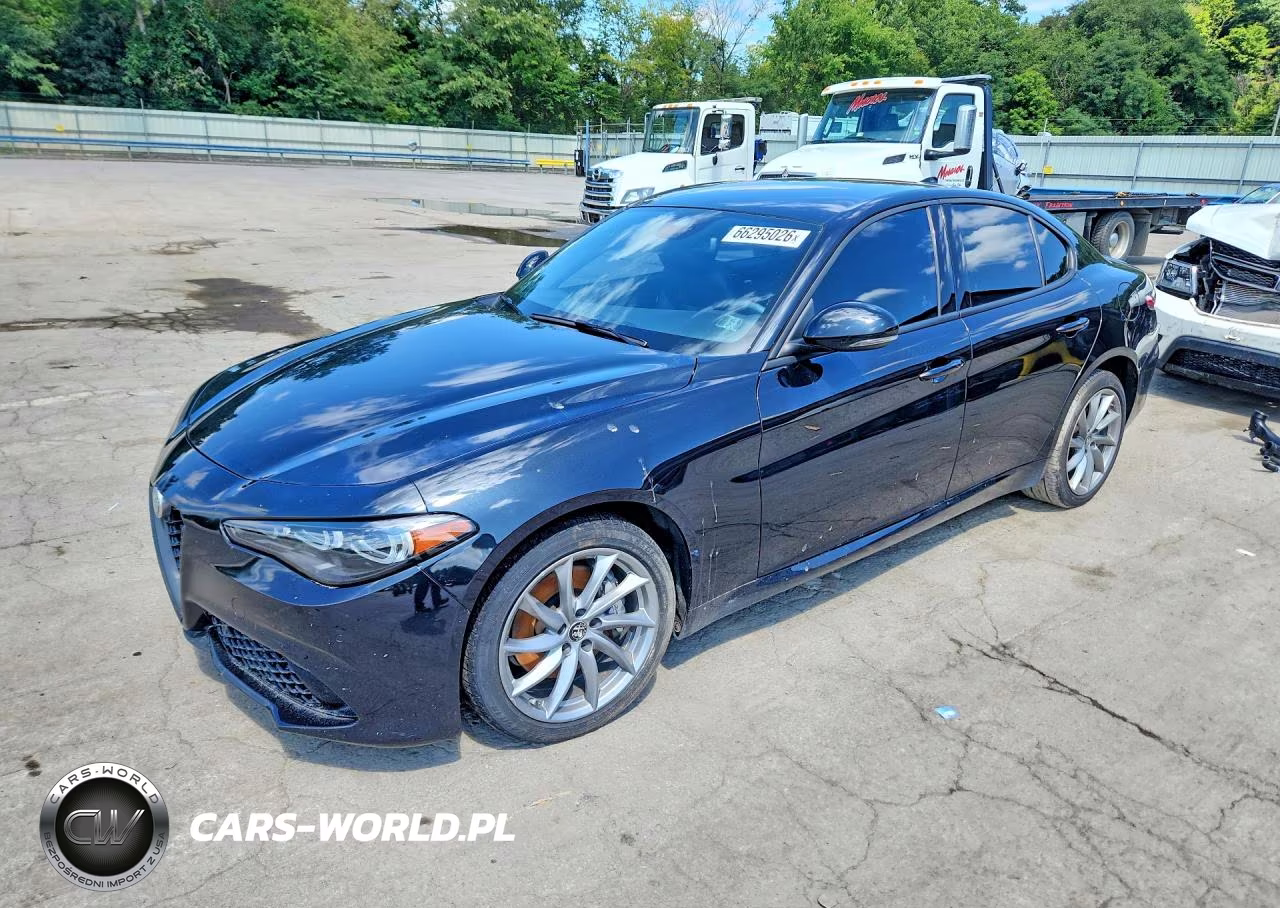 2024 Alfa Romeo Giulia Sprint VIN:ZARFANANXR7677548 - 1
