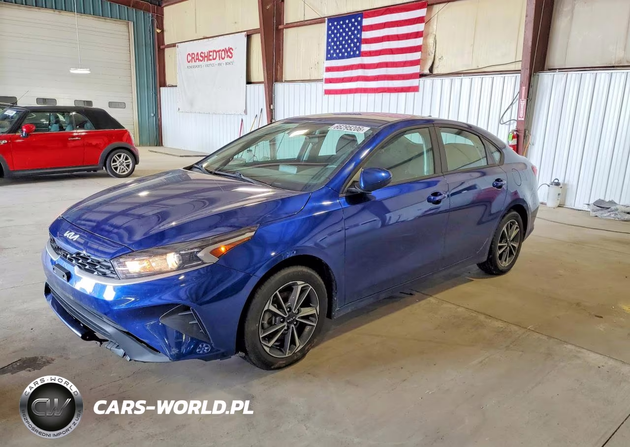 2023 Kia Forte Lxs – zdjęcie 1 z 12