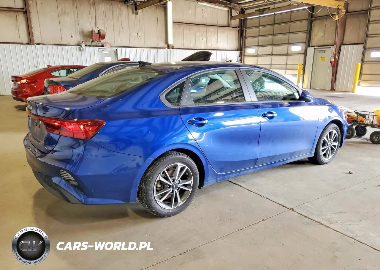 2023 Kia Forte Lxs VIN:3KPF24AD0PE651966 - 3
