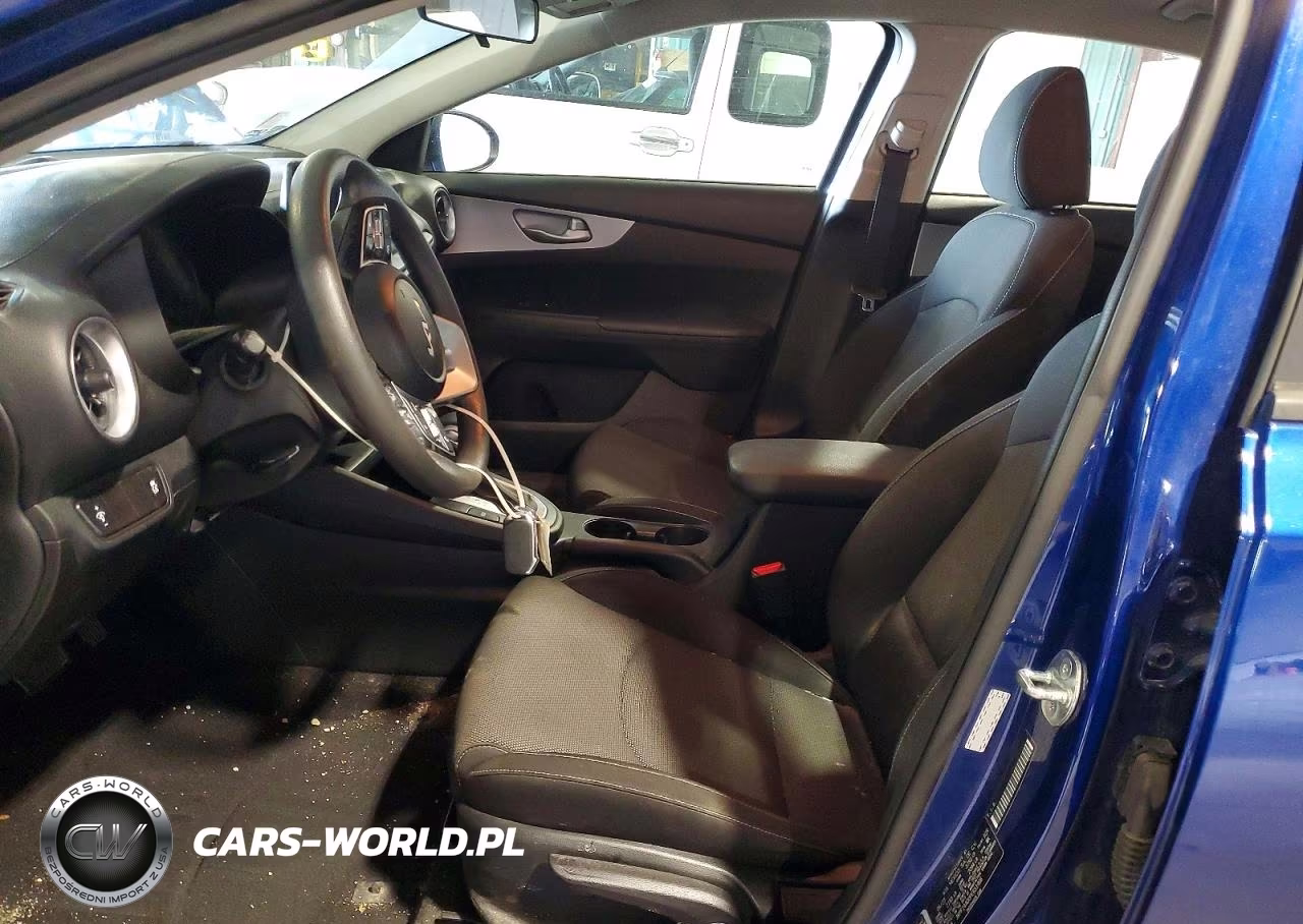 2023 Kia Forte Lxs VIN:3KPF24AD0PE651966 - 7