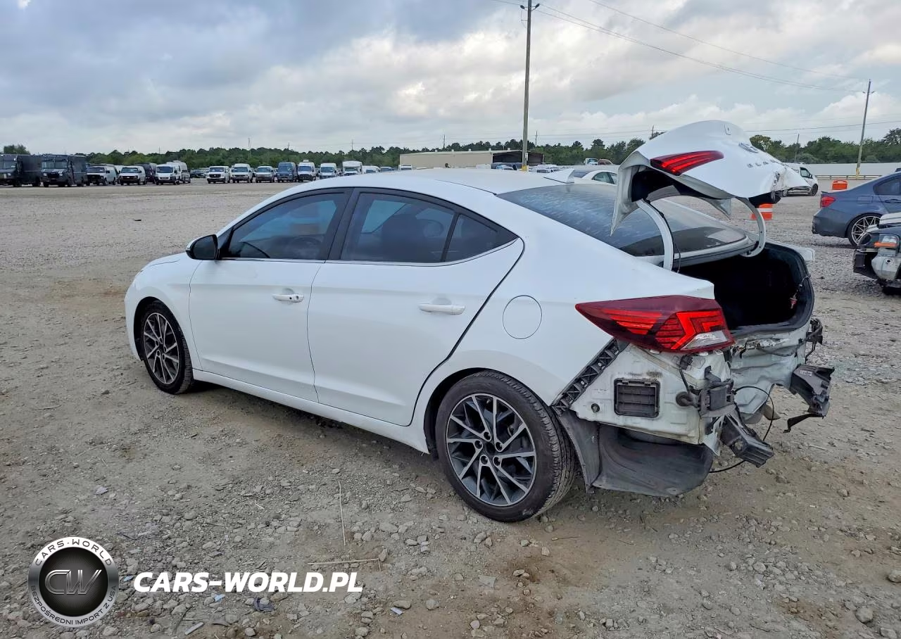 2019 Hyundai Elantra Limited VIN:5NPD84LF4KH416270 - 2