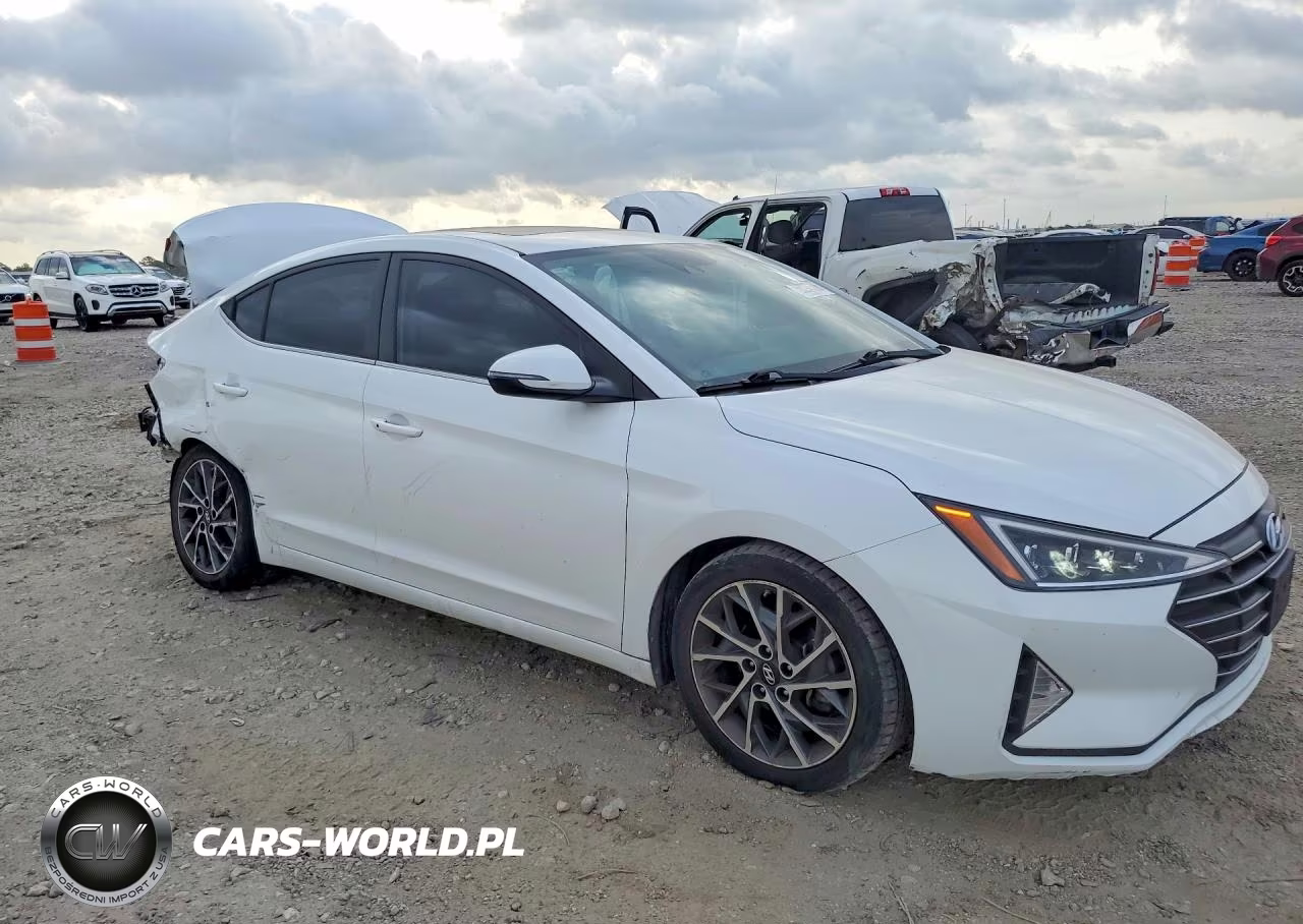 2019 Hyundai Elantra Limited VIN:5NPD84LF4KH416270 - 4