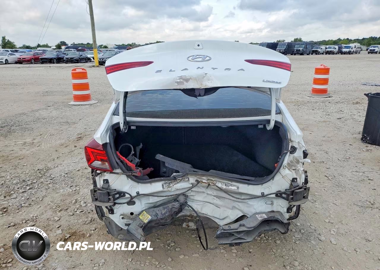 2019 Hyundai Elantra Limited VIN:5NPD84LF4KH416270 - 6