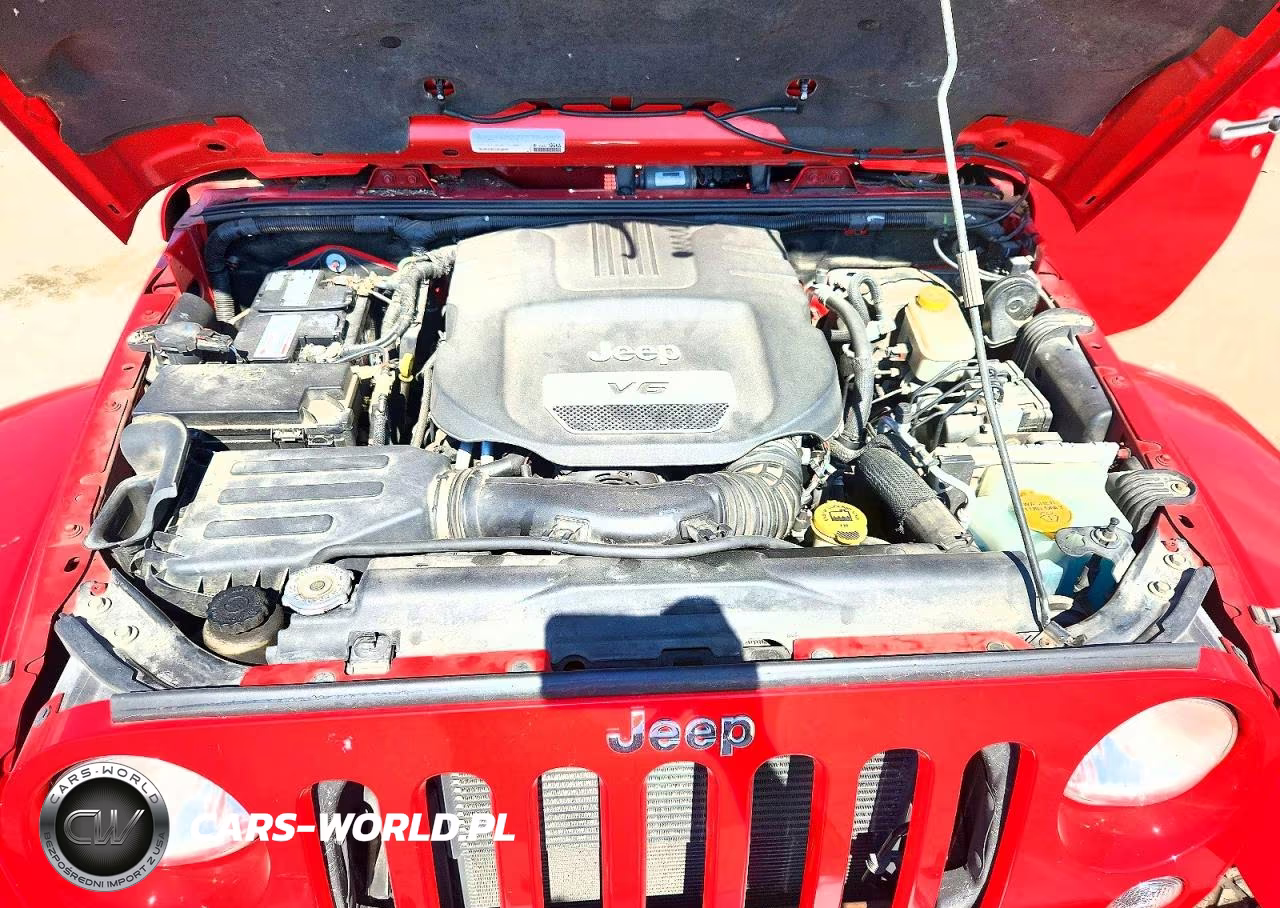 2015 Jeep Wrangler Unlimited Sahara VIN:1C4HJWEG5FL529590 - 11
